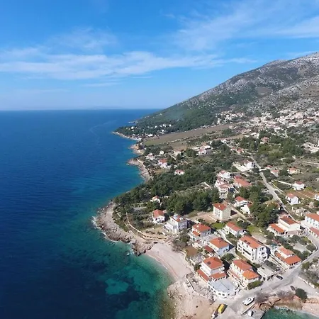 Seaside Comfortable Holiday home Zavala